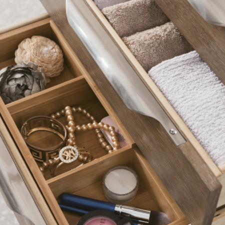 James Martin Mercer Island 59" Double Bathroom Vanity, Latte Oak(Brushed Gold Hardware, Gloss White Sink) - Image 3