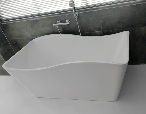 Karton Republic 67" Marielle Freestanding Bathtub - Image 2